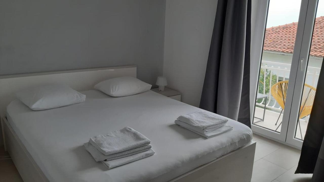 Apartmani Lara Gradac  Exterior photo
